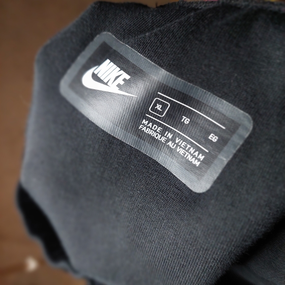 *Never Worn* Nike Sportswear Tech Fleece Men's Shorts-Black XL - Picture 5 of 5